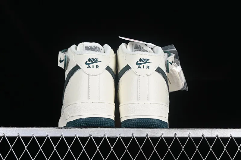 All categories Nk Air Force 1 Air Force series Nk Air Force 1 Mid Air Force mid-top Nk Air Force 1'07 Mid Beige and green two-color bottom Starry Air Force One mid-top casual sneakers XL0236-235